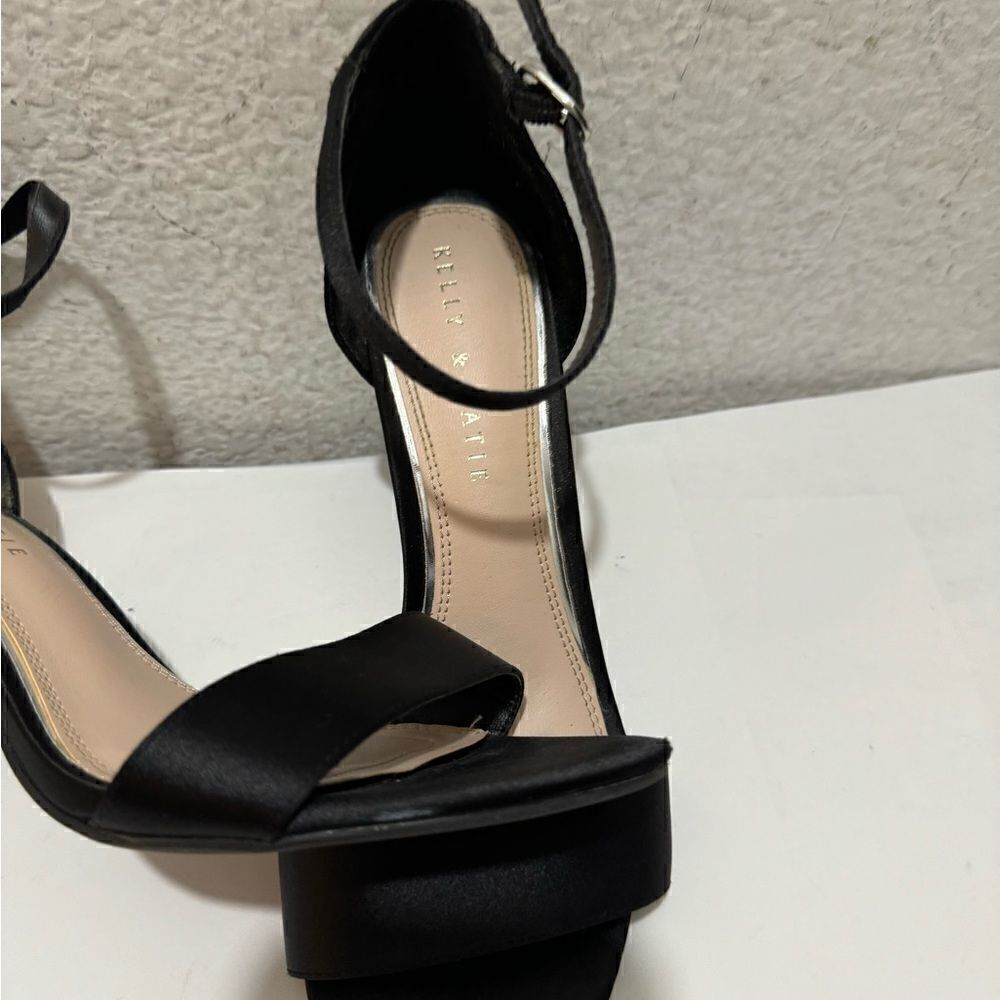Kelly and Katie Kaini Satin Heels size 8.5 - Picture 4 of 11